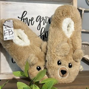Fuzzy Babba Bear Slippers Light Tan Sherpa Lined Womens fits 7 7.5 8 8.5 9 9.5